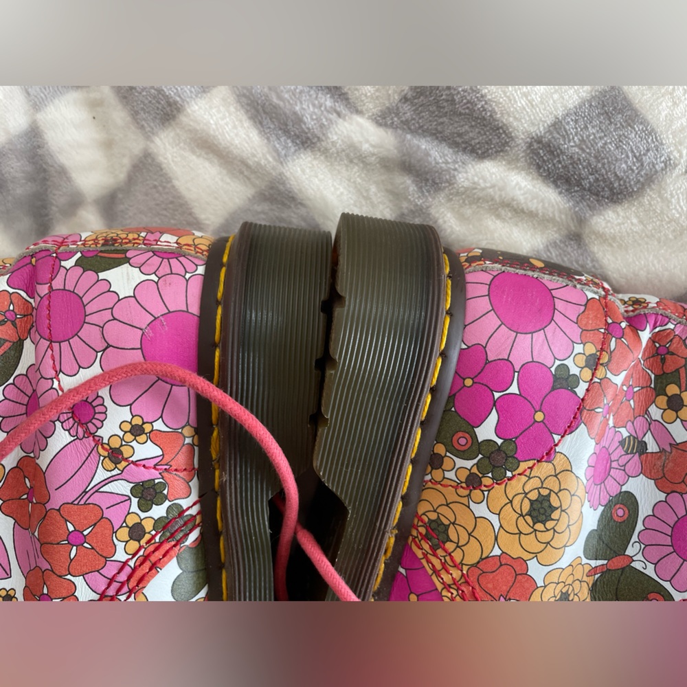 Rare Dr. Martens 1460 Pascal Pink Rose VintageDaisy RETRO Floral Boots Doc's - Picture 6 of 9